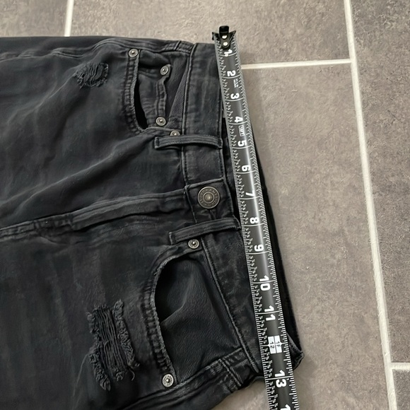 American Eagle Highest Rise 90s Boyfriend Jeans size 4 - Picture 3 of 9